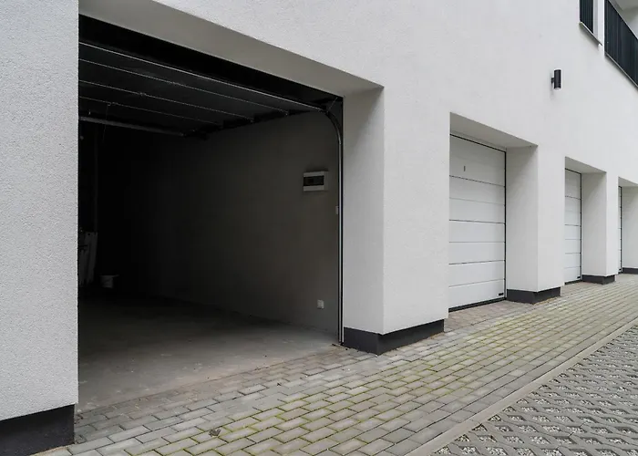 아파트 Spacious With Balcony By Rent Like *