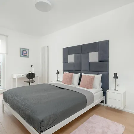 Spacious With Balcony By Rent Like דירה *