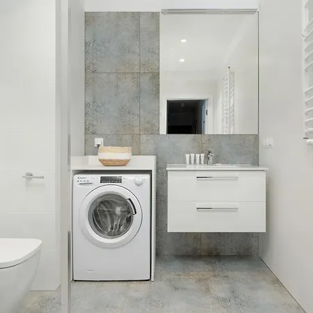 דירה Spacious With Balcony By Rent Like *