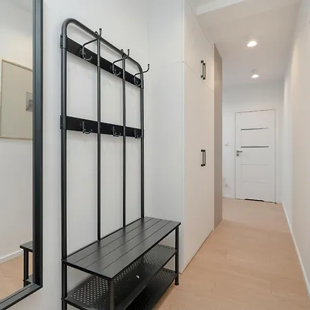 Spacious With Balcony By Rent Like דירה